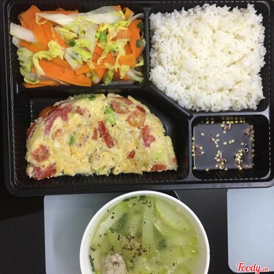 Cơm trứng chiên thịt cà chua