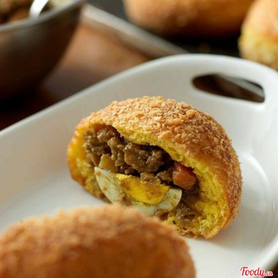 Bánh mì cà ri Nhật , trứng và phô mai (Japan Curry and Cheese )- 1 cái