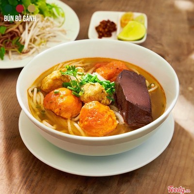 Bún Bò Huế Chả Tôm + Chả Cua