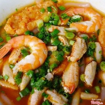 Banh  canh Cua+  Tôm + Thịt nac + Chả