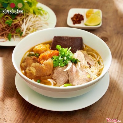 Bún Bò Huế Nạm - Gân - Chả (Tôm + Cua)
