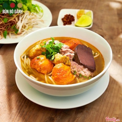 Bún Bò Huế Tái + Chả (Tôm + Cua)