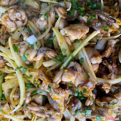 CƠM ẾCH XÀO SẢ ỚT