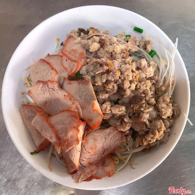 Hủ Tíu Xá Xíu .Thịt Bầm