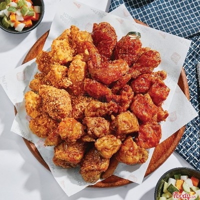 Crunch Party Combo - 18pcs Bites, 12pcs Wings, 6 Drumsticks - 18 miếng gà không xương, 12 cánh, 6 đùi gà