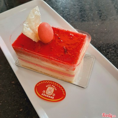 Strawberry Cherry Cake