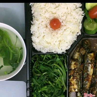 Cơm Cá Nục Kho Măng