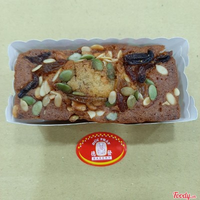 Banana Nuts Cake