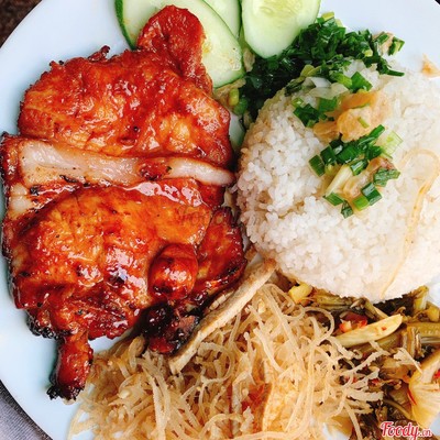Cơm sườn bì