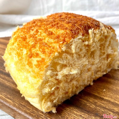 Bánh Mì Dừa Chà Bông