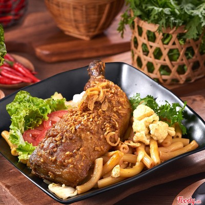 Nui đùi gà mắm tỏi