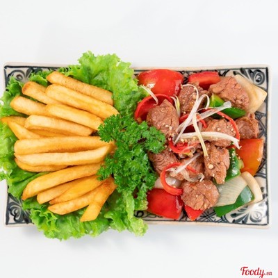 Bò Úc lúc lắc - khoai chiên