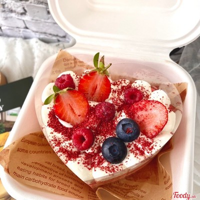 Red velvet kem phô mai hộp bã mía