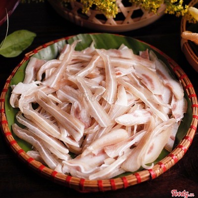Tai Heo Giòn Sần Sật