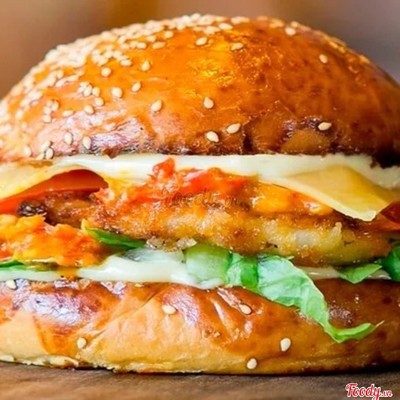 Hamburger Bò Trứng+Phô Mai Lát Tan Chảy