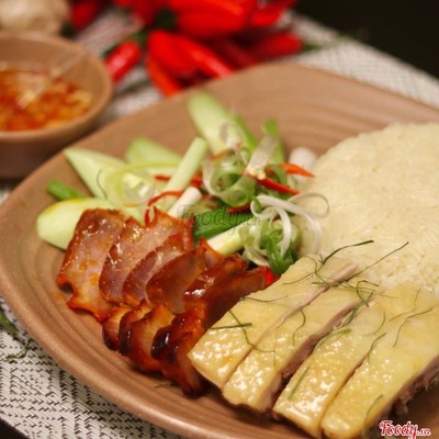 Cơm gà xá xíu
