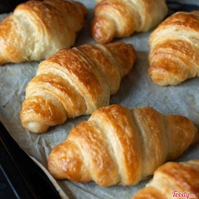 Croissant trứng muối