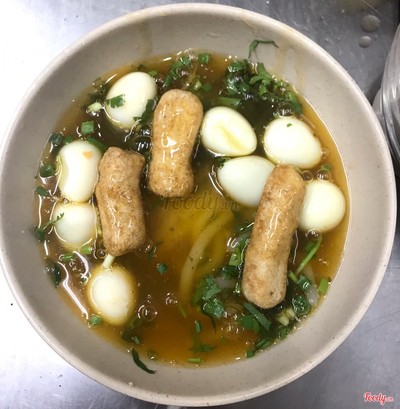 Bánh canh trứng cút