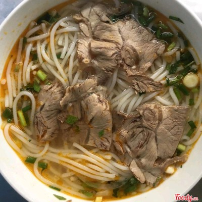 Bún bò tái