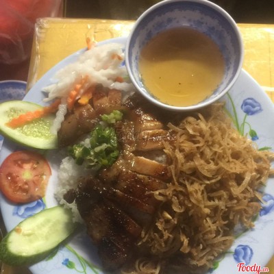 Cơm sườn bì