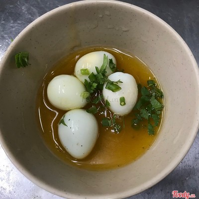Trứng cút thêm