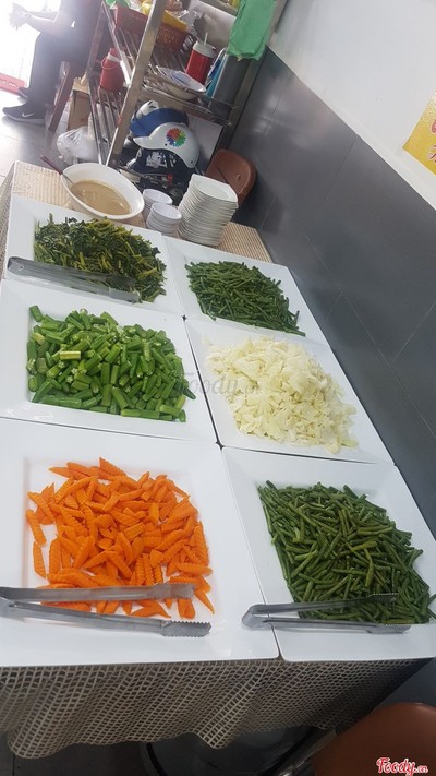 Rau xào.rau luộc thập cẩm chấm chao