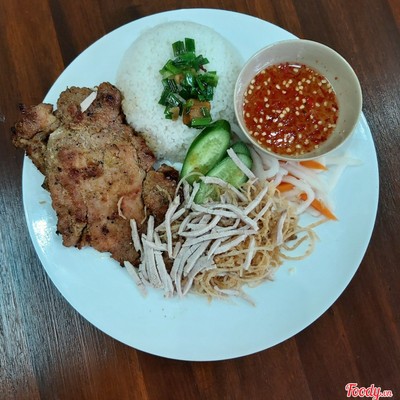 Cơm sườn bì