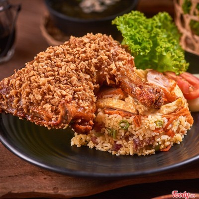 Cơm dương châu đùi mắm tỏi