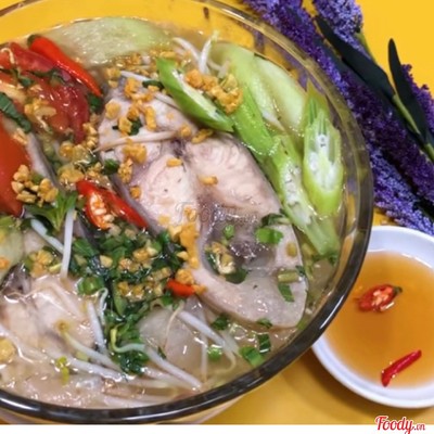 Cơm canh chua cá hú