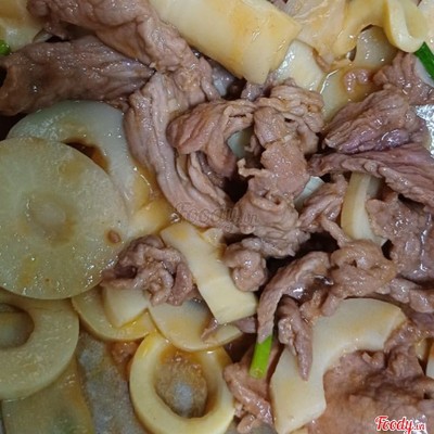 Cơm Bò Xào Măng