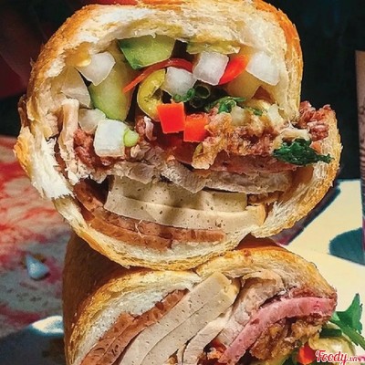 Bánh Mì Siêu Đặc Biệt <Hải Huyền>