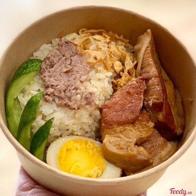 Xôi thịt kho trứng