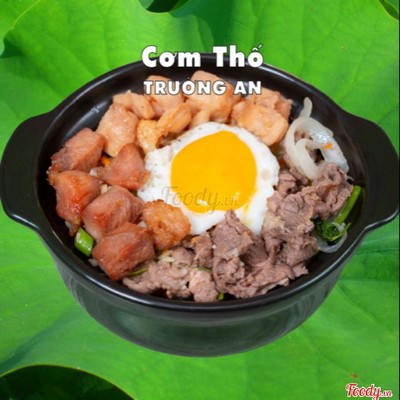 Cơm thố đặc biệt (Bò, gà, xá xíu, trứng)