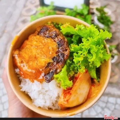 Cơm bò sốt phô mai cay