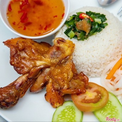 Cơm đùi gà nướng tỏi + Trà