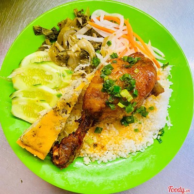 Cơm gà + chả hấp