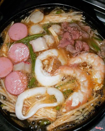 Mì cay thập cẩm