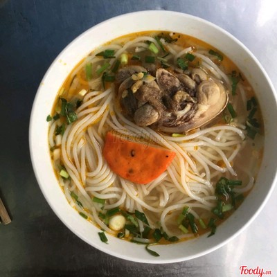 Bún giò heo + chả cua