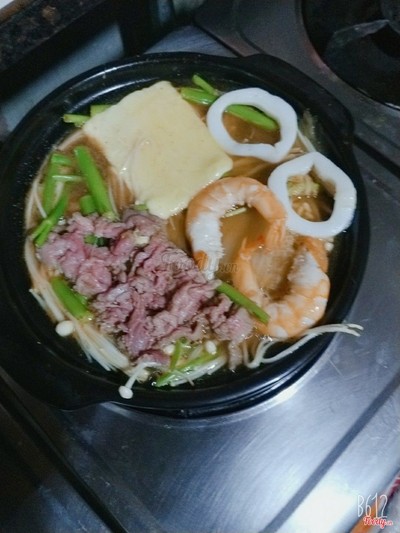 Mì cay bò + tôm + mực + phô mai