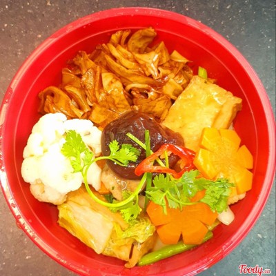 Hủ tiếu xào chay + 1 phần canh