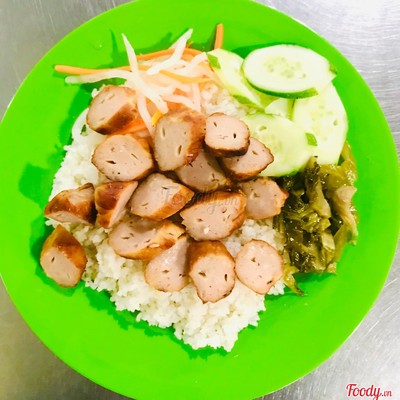 Cơm tấm nem nướng