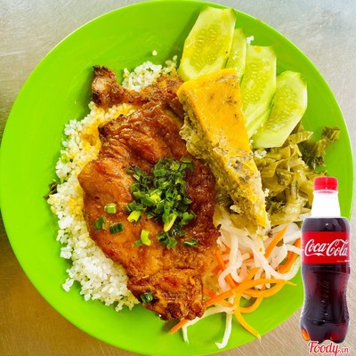 Cơm Tấm Sườn Chả + Coca