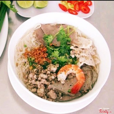 Hủ tiếu mì nước nam vang