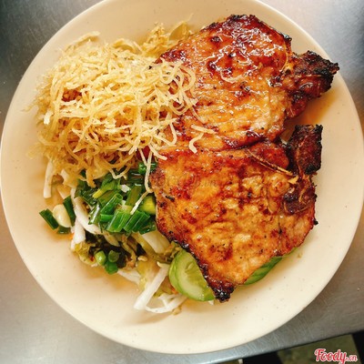 Cơm tấm sườn bì