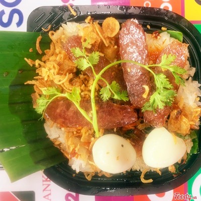 Xôi Lạp Xưởng Trứng Cút