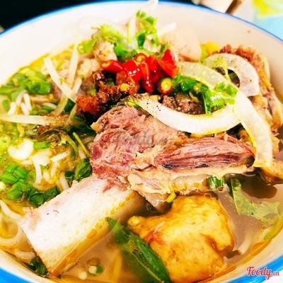 Bún bò xương sụn