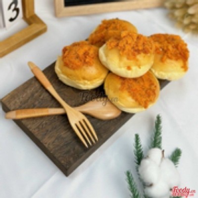 Bánh  năm Chà Bông Cay Trứng Muối