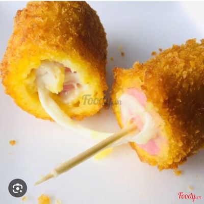 Hotdog xúc xích + phô mai
