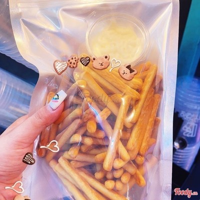 Bánh que chấm sốt kem muối