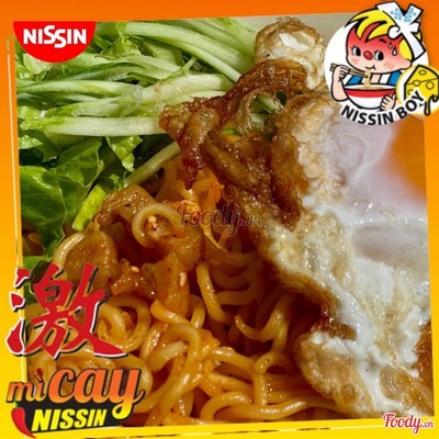 Mì trộn trứng chiên lòng đào